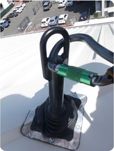 Installed SE015 with line attached